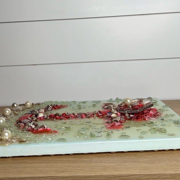 Pearls Shells Beach Anchor Resin Painted Canvas. Size 11” x 14”. - Picture 7 of 16